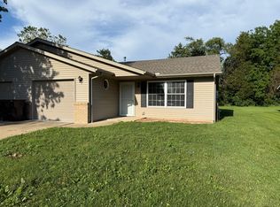 105 Argo St, Washington, IL 61571
