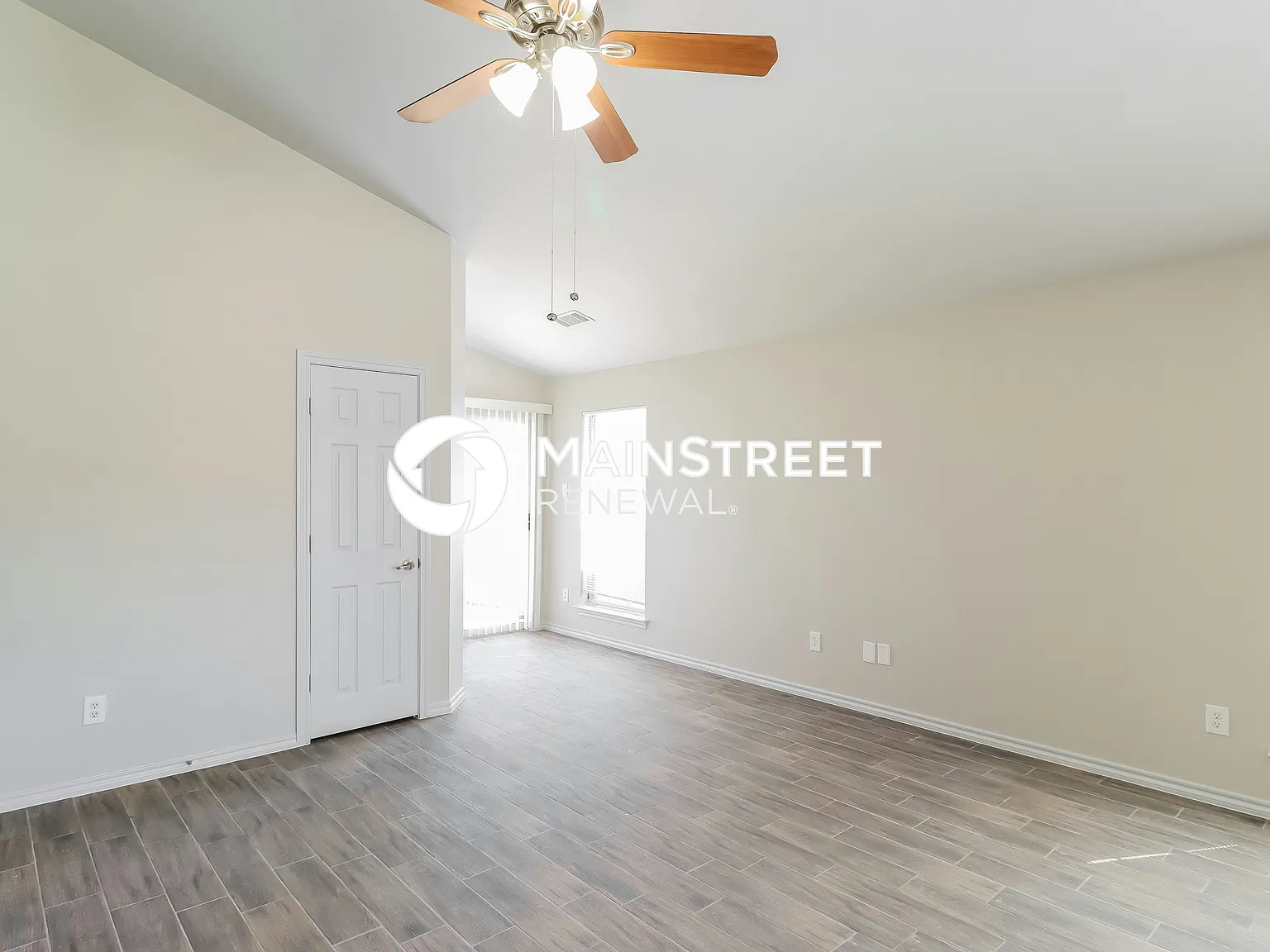 6448 Regina Dr — Photo 4