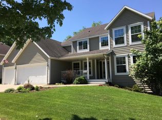 1026 Rocky Creek Dr NE, Rochester, MN 55906