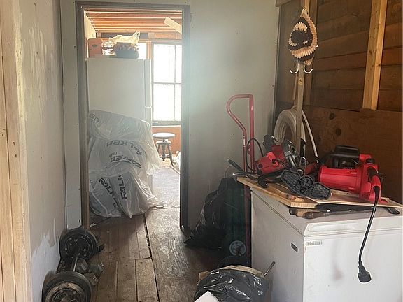 4th image of 346 Moyer Rd