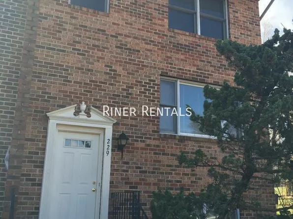 229 Wakefield Pl, Harrisonburg, VA 22801