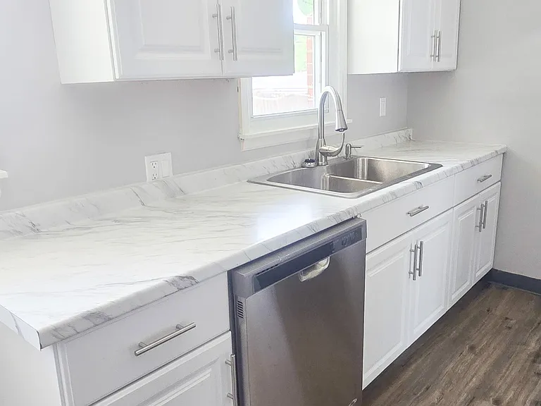 1341 Renslar Ave — Photo 4