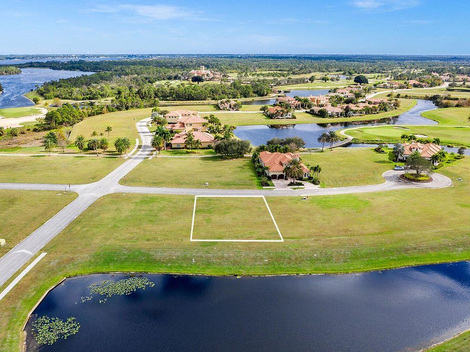 2nd image of 105 SE Rio Siena