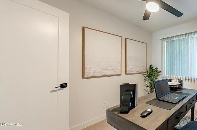 938 W Mission Ln — Photo 10