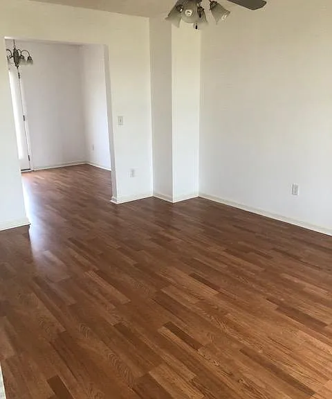 168 N Blackbranch Rd — Photo 2