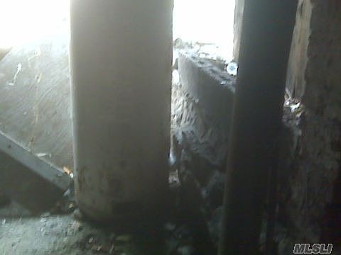 3rd image of 29 Mac Dougal St
