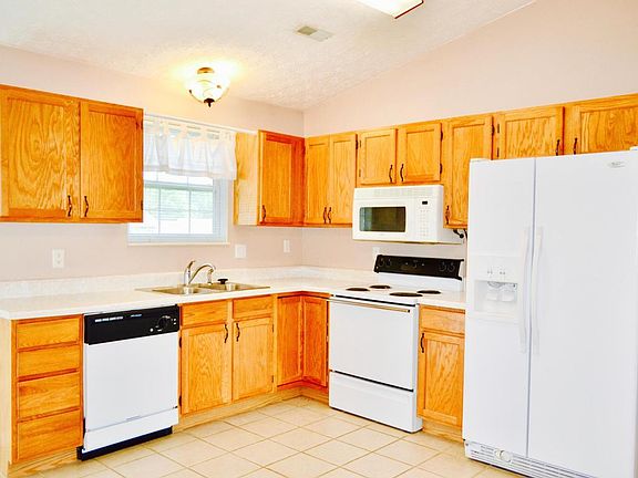5th image of 7552 Lyle Bend Ln