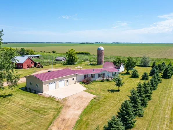 8070 151st Ave SE, Wyndmere, ND 58081