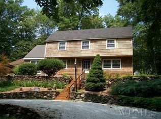 2 Fireside Ct, Patterson, NY 12563