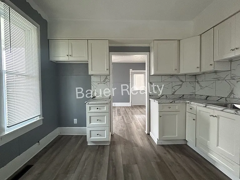 114 Dale Ave — Photo 7