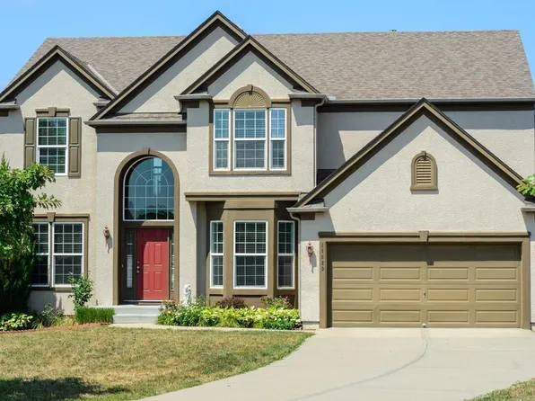 11420 S Freedom St, Olathe, KS 66061