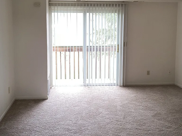 320 W Linden St #2 — Photo 2