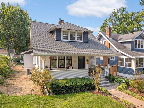 3rd image of 2096 Goodrich Ave
