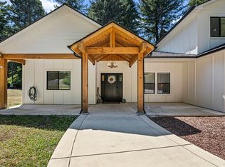 100 Tolowa Rd, Crescent City, CA 95531