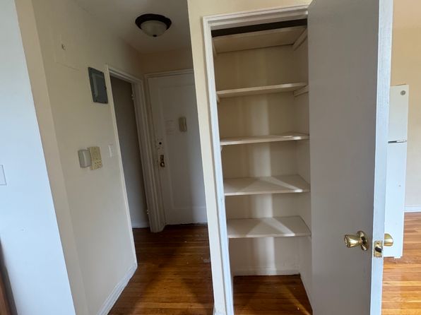 112-34 39th Ave #2B