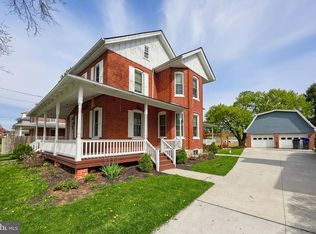 15 N Kinzer Rd, Kinzers, PA