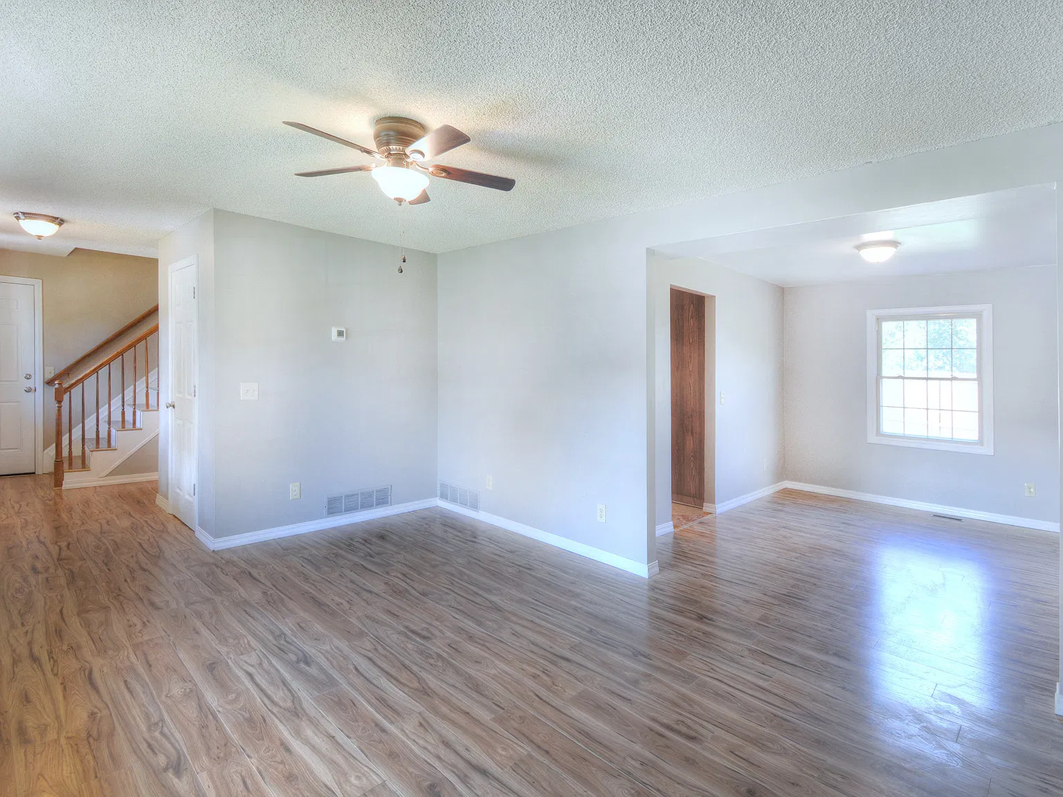 5 bed, 2874 sqft, $2,800 — Photo 4