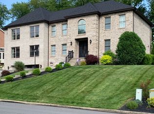 96 Laurel Dr, Greensburg, PA 15601