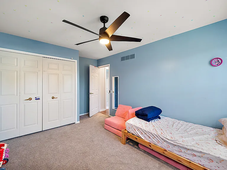 44831 Huntington Dr — Photo 28