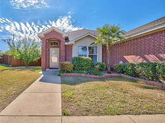5th image of 1117 Eagle Lake Ct