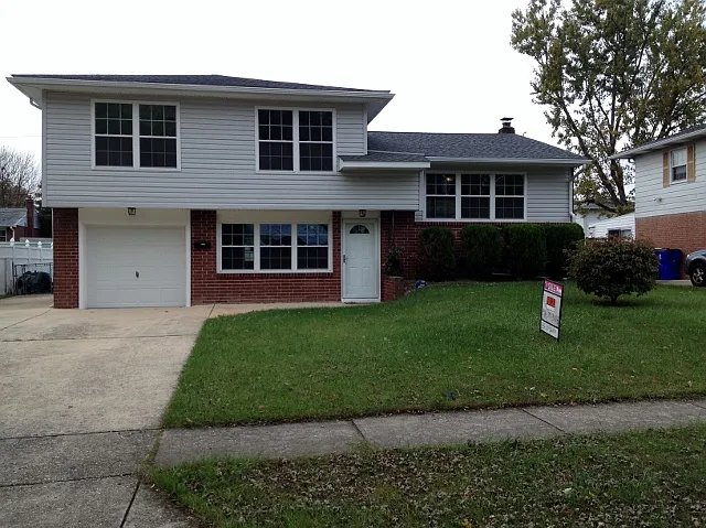2111 Barr Rd photo 1