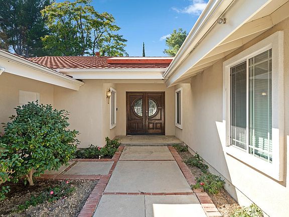 2nd image of 4635 Nomad Dr