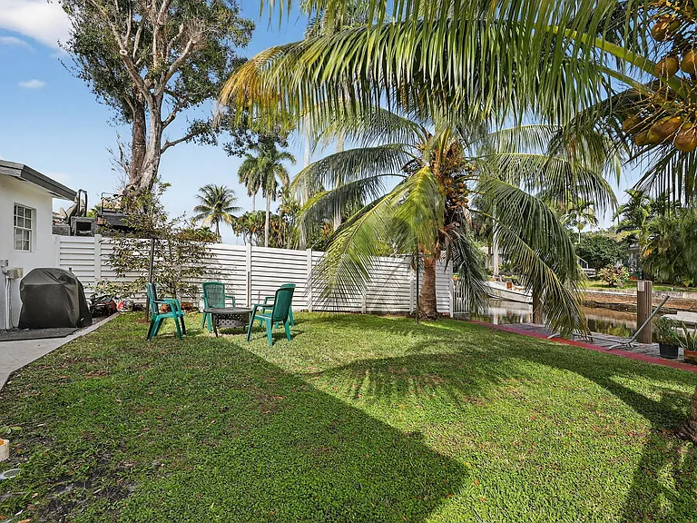 4540 SW 28th Ter — Photo 47