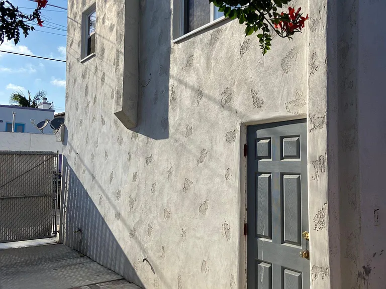 926 H Ave — Photo 8