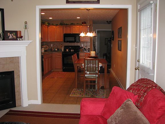 4th image of 843 Garden Pointe Dr