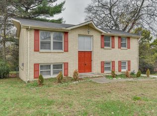 2821 Desplane Dr, Nashville, TN 37217