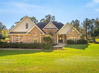 1900 Susek Dr, Pineville, LA 71360