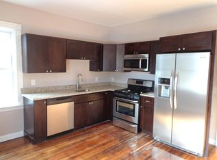 7 Pitman St, Providence, RI 02906