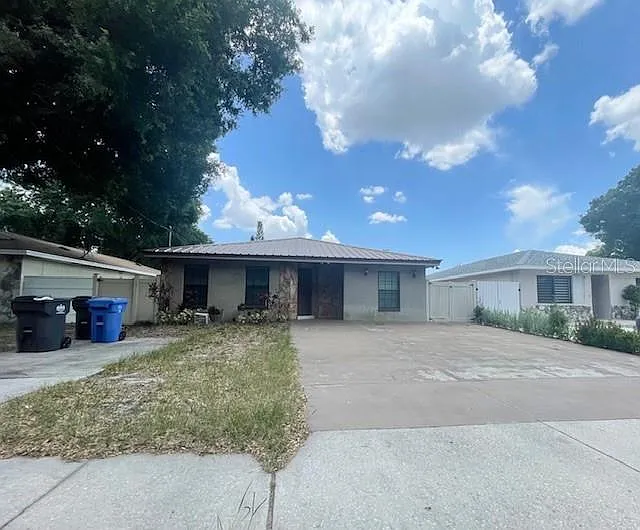 3804 W Hamilton Ave — Photo 3