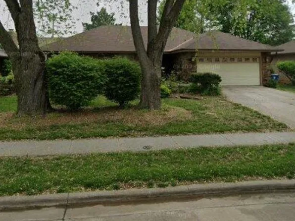 3528 S Weller Ave, Springfield, MO 65804