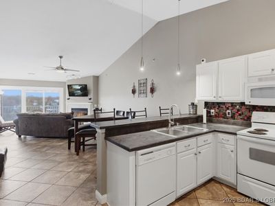 1481 Ledges Dr Unit A-43, Osage Beach, MO, 65065