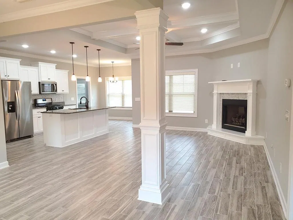 207 Savannah Drive — Photo 4