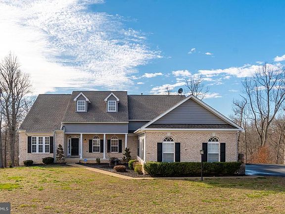 Newly Painted Exterior and Interior