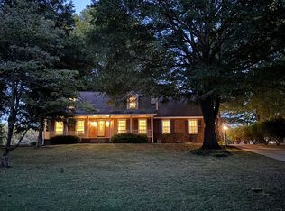 619 Chesterfield Cir, Clarksville, TN 37043