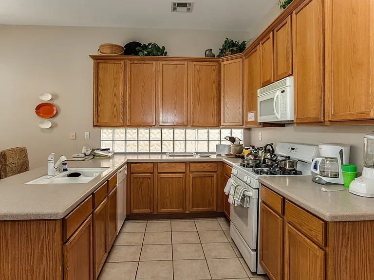 82 Sedona Ct — Photo 4