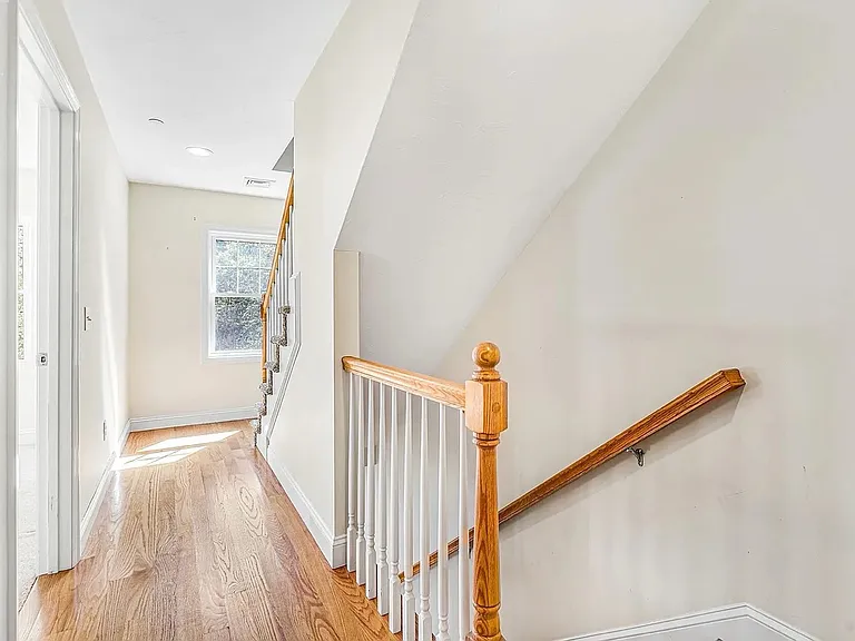 1281 Elm St — Photo 10