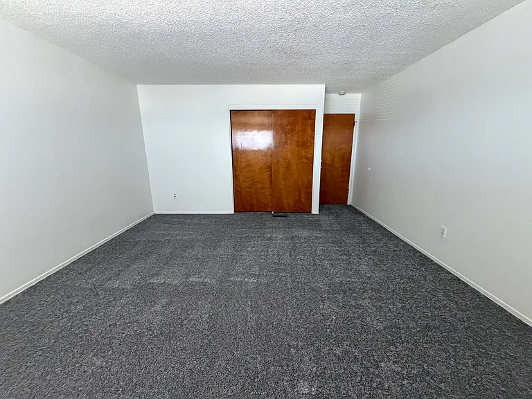 15176 Oakwood Ln — Photo 20
