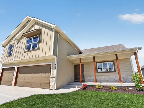 7045 NW Yulich Ct, Kansas City, MO 64152