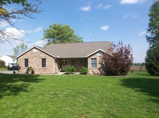 310 Country Village Ln, Hecker, IL 62248