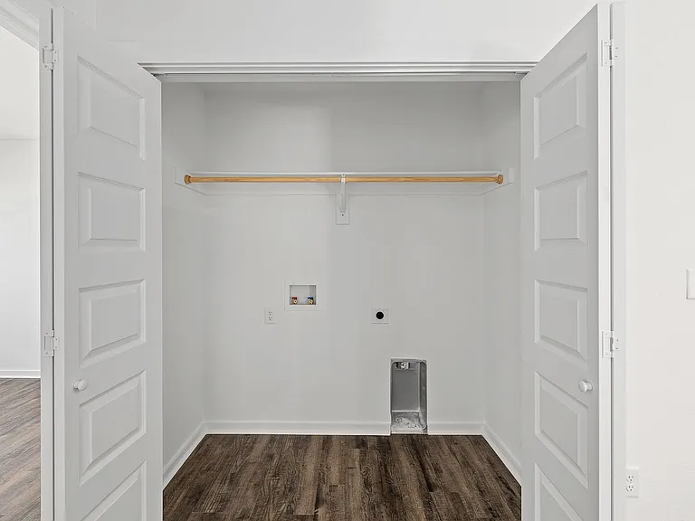 732 Short Leaf Ln — Photo 17