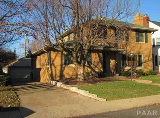 301 W Hollyridge Cir, Peoria, IL 61614