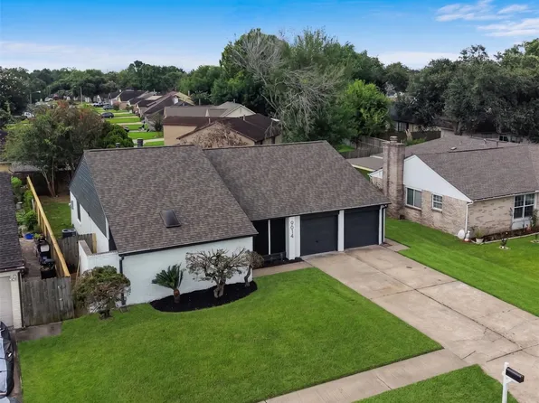 9014 Kirkmont Dr, Houston, TX 77089