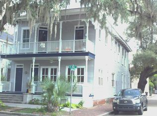 302 W 40th St #A, Savannah, GA 31401