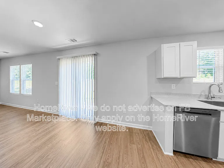 483 Sundown Dr — Photo 4