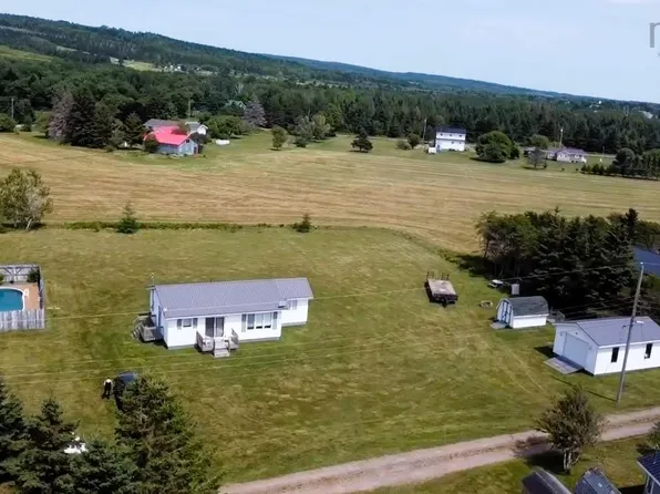 74 Brickhills Ln, Economy, NS B0M 1J0