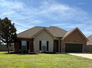 11198 Merlo Dr, Hammond, LA 70403